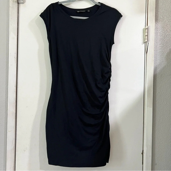 Athleta Black Short Sleeve Dress Ruched Slimming Tee Active M Medium - Picture 1 of 8